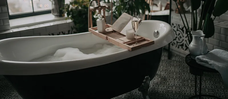 Full Bed Bathtub Replacement in Glen Abbey, Oakville